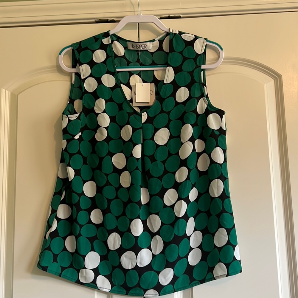 NWT - Ladies size Medium Top